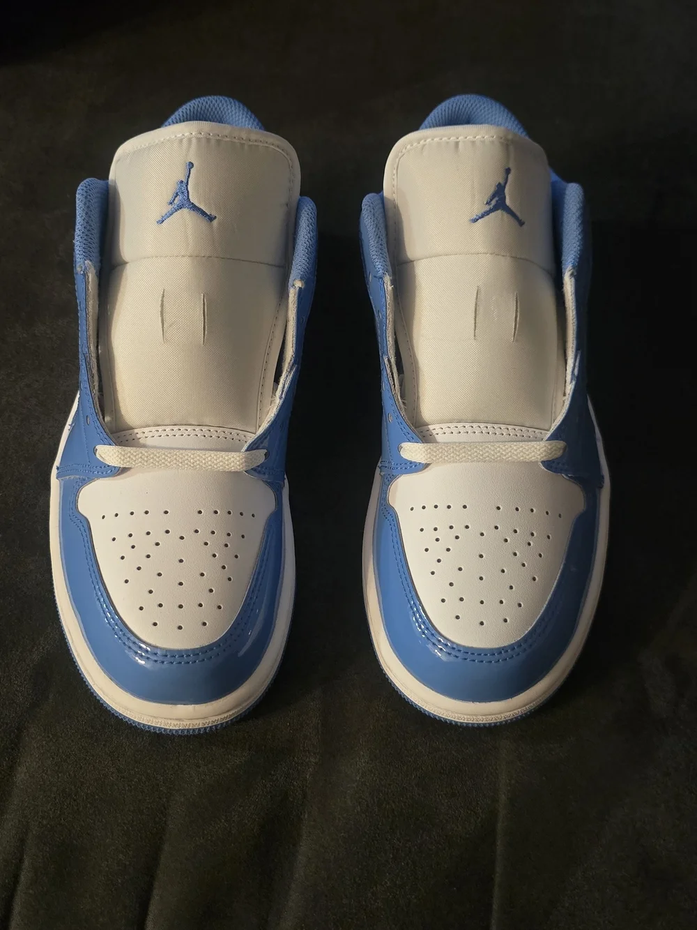 Jordan Low Blue & White University Blue Mens Size 8 New With No Box .